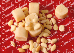 Badem Ezmesi 440 gr Özel Kutulu - Thumbnail